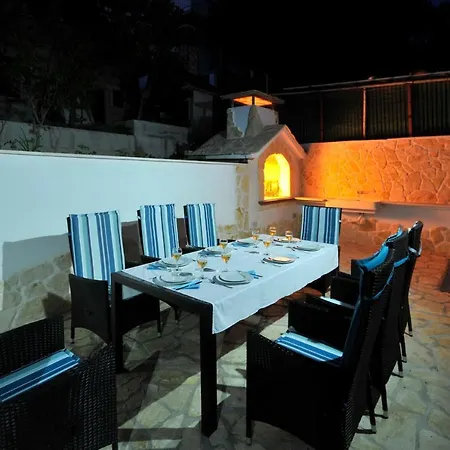 Brand New Luxury Villaroof Pool Avbl In Season Trogir